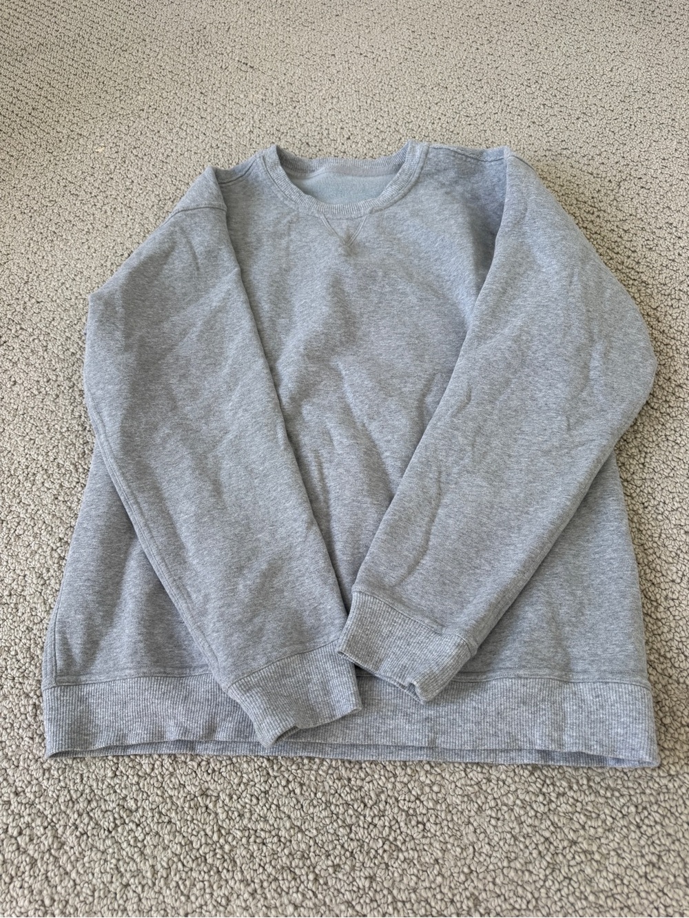 lululemon athletica women’s Heather Gray Crewneck Sweatshirt